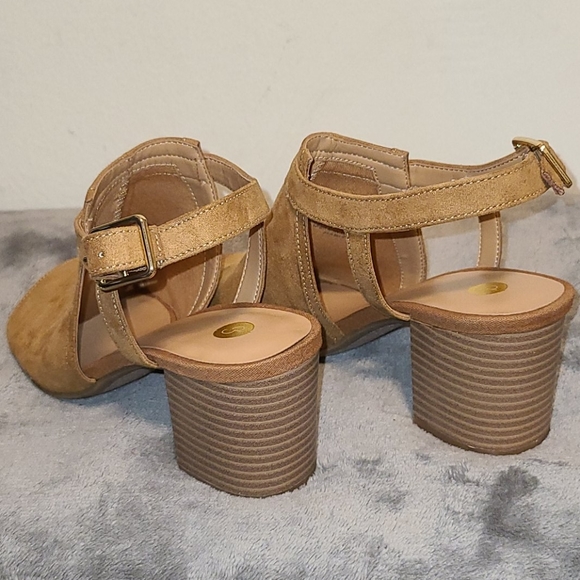 Dressbarn Sling-back Block Heel Sandals - Picture 4 of 4